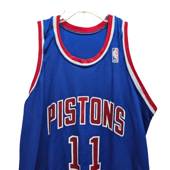 Vintage MacGregor Sand Knit Detroit Pistons Sleeveless Jersey #11 Isiah Thomas - Picture 2 of 11